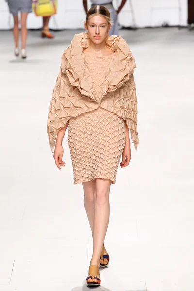 Look 20